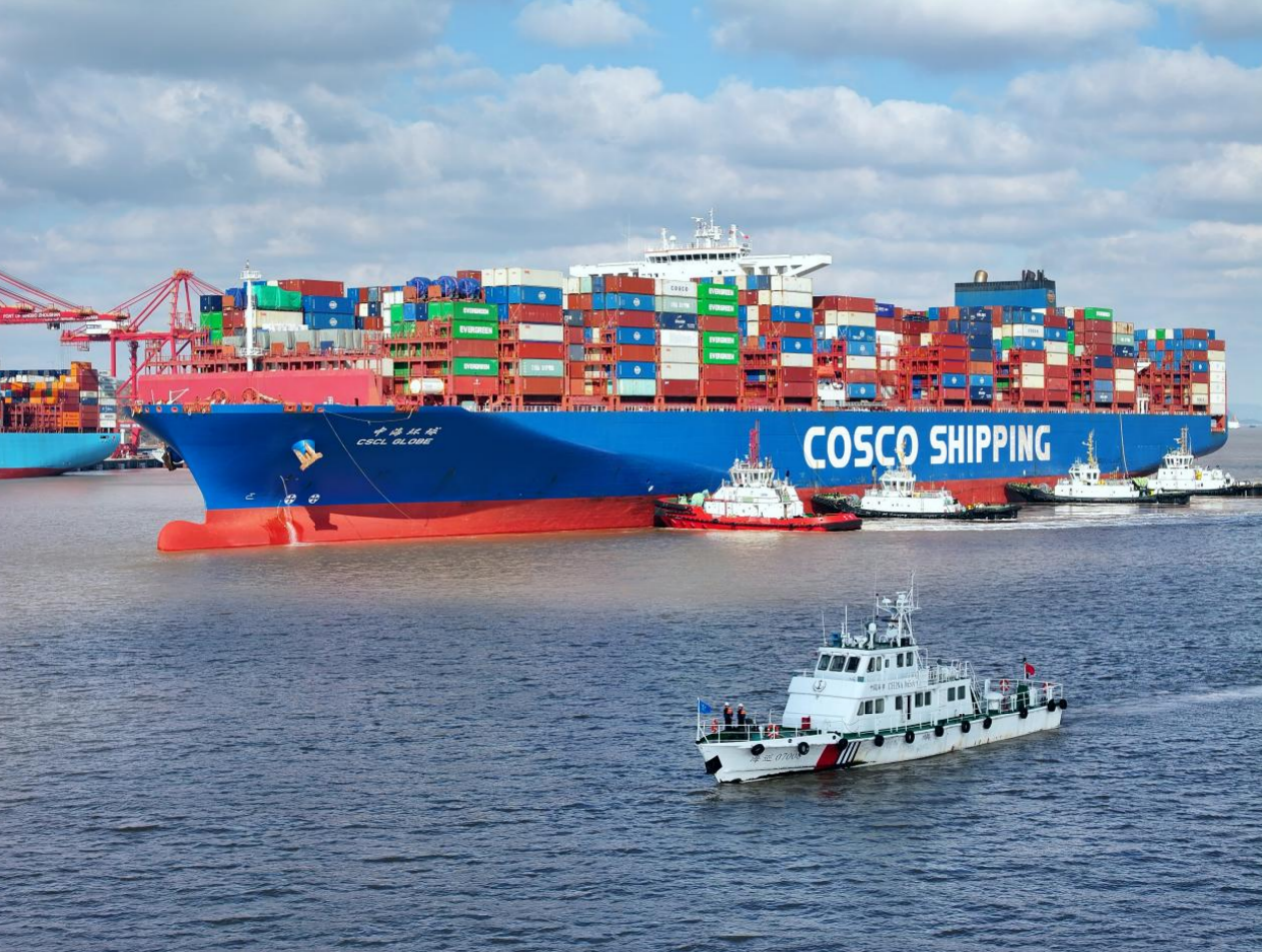 全國(guó)首創(chuàng)！寧波舟山港“雙通道”時(shí)代正式開啟，超大型船舶通行能力預(yù)計(jì)提升50%