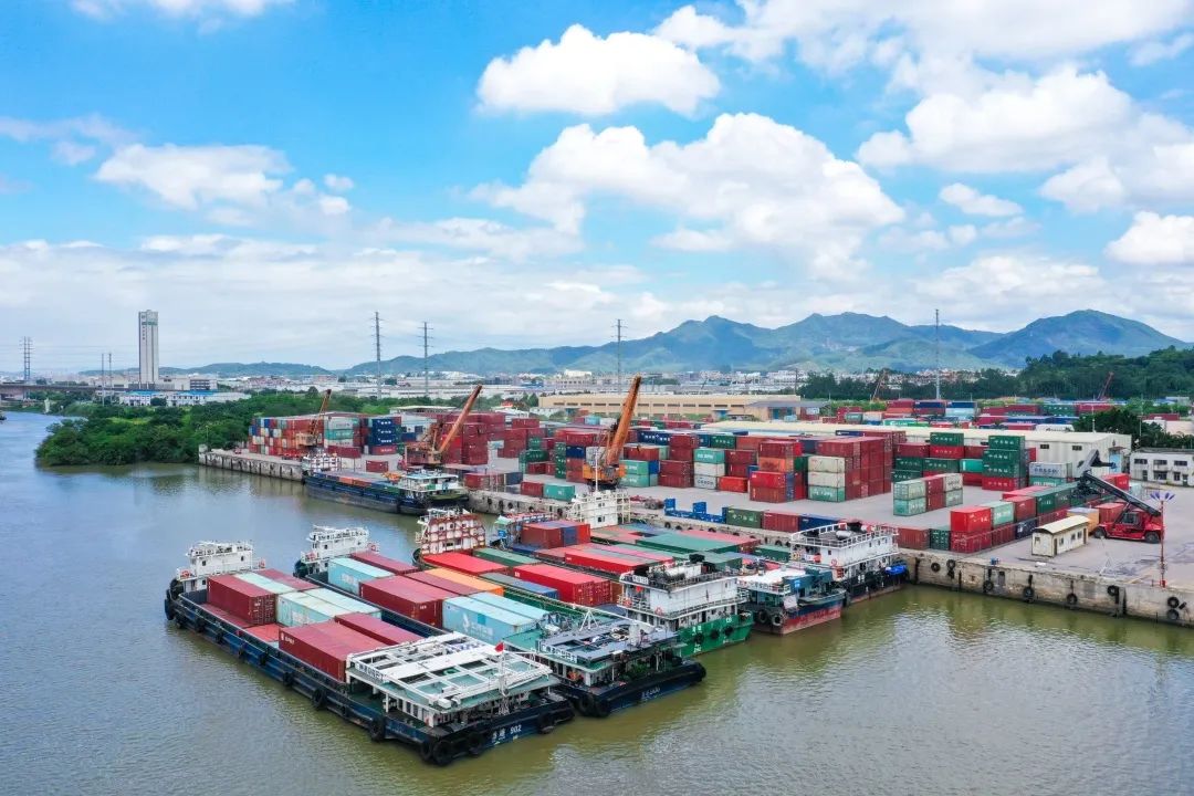 內(nèi)貿(mào)船運公司正通過價格戰(zhàn)保持海運運量