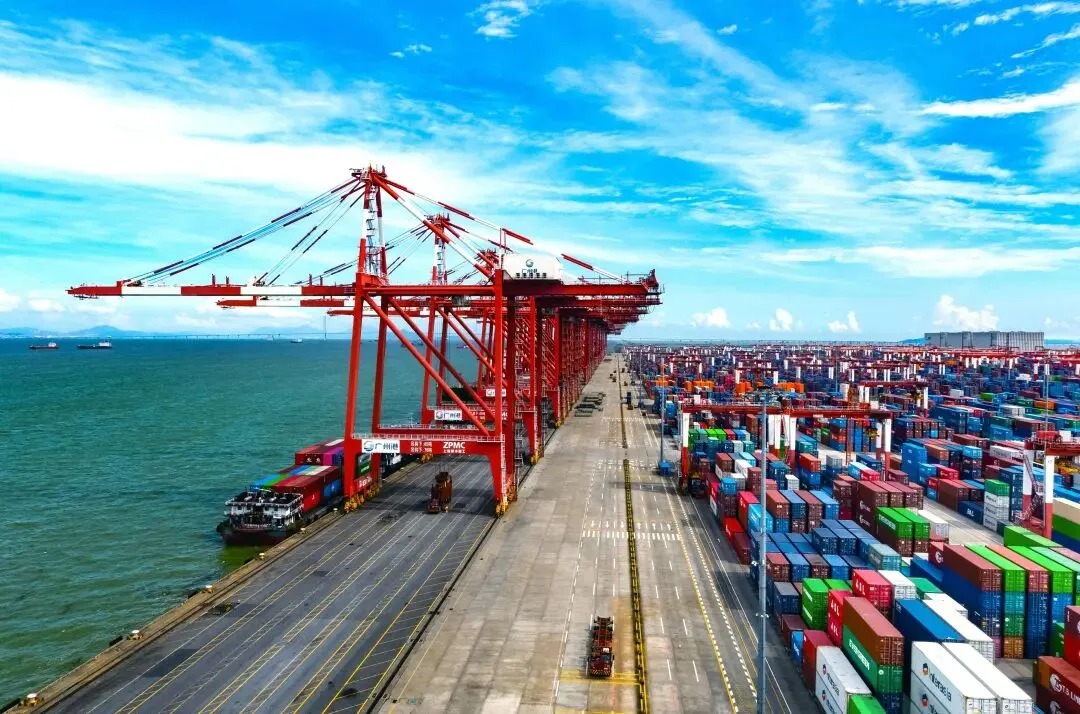 航線“蹺蹺板”：當(dāng)外貿(mào)火熱，內(nèi)貿(mào)船期為何變少了？